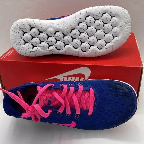 Nike WMNS Sneakers in Blue with Pink Accents NIKE FREE RUN
942837 403 - Picture 3 of 16